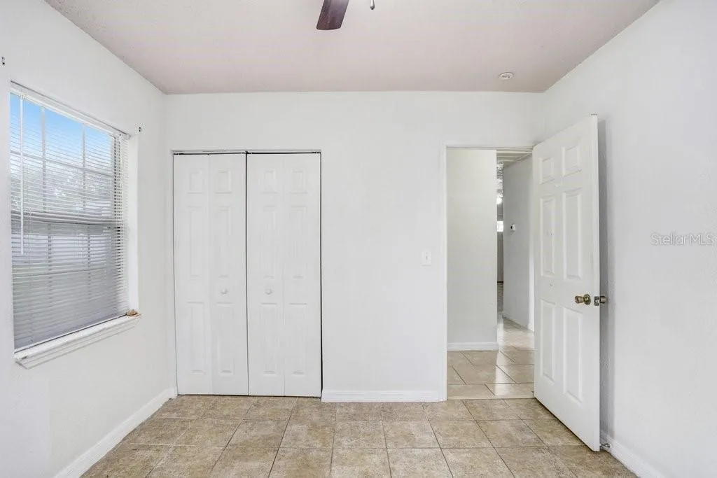335 DIANA AVE