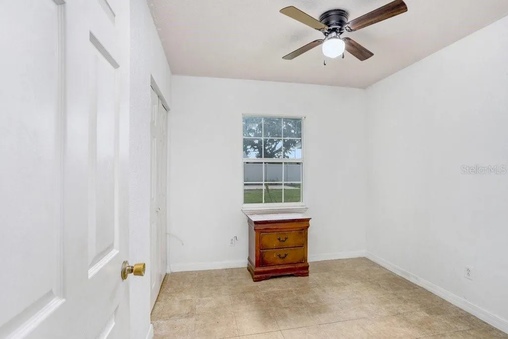 335 DIANA AVE