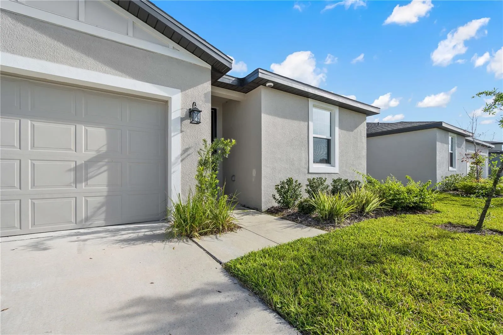 3087 FORREST PLUM CT