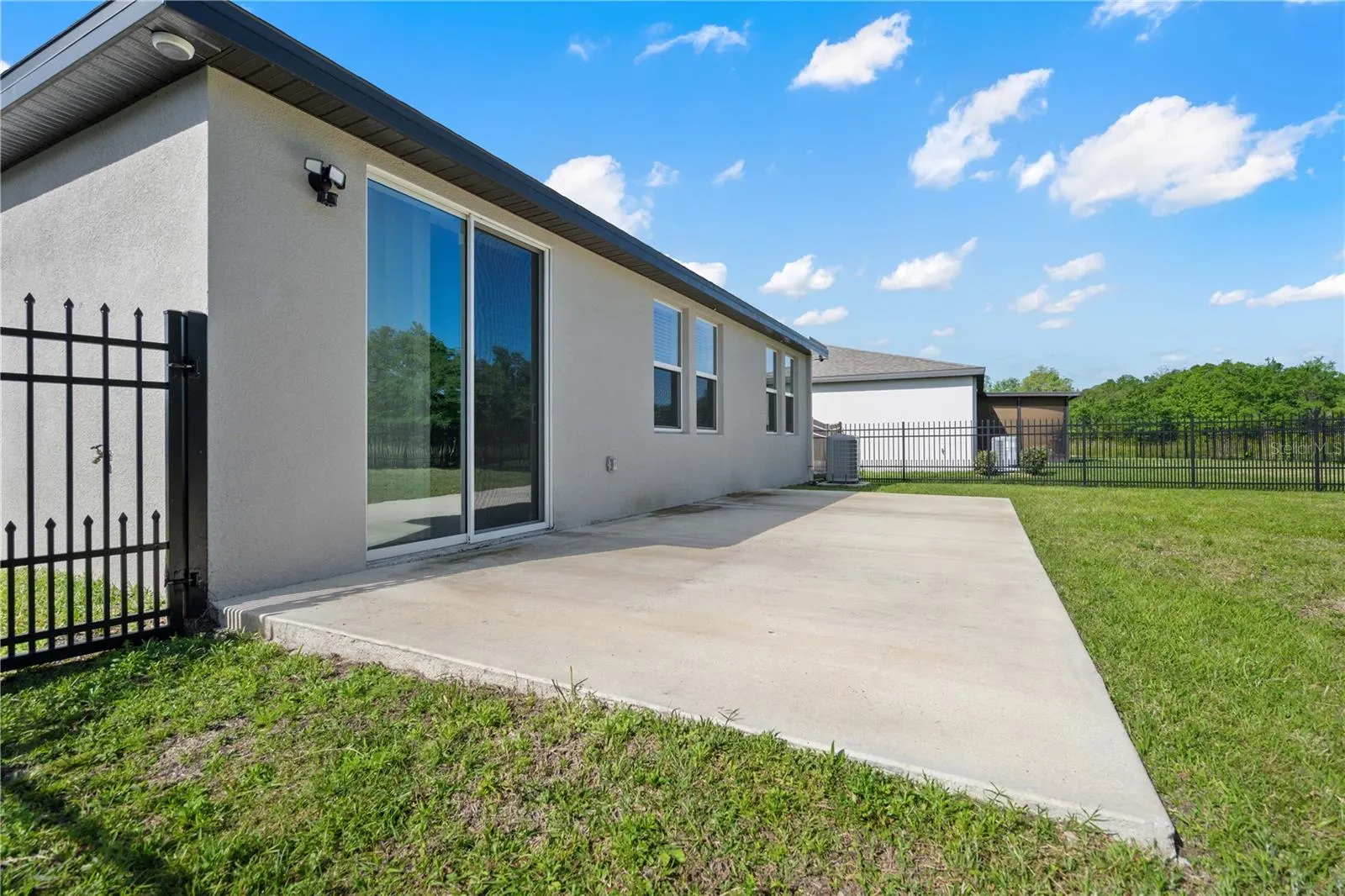 3087 FORREST PLUM CT