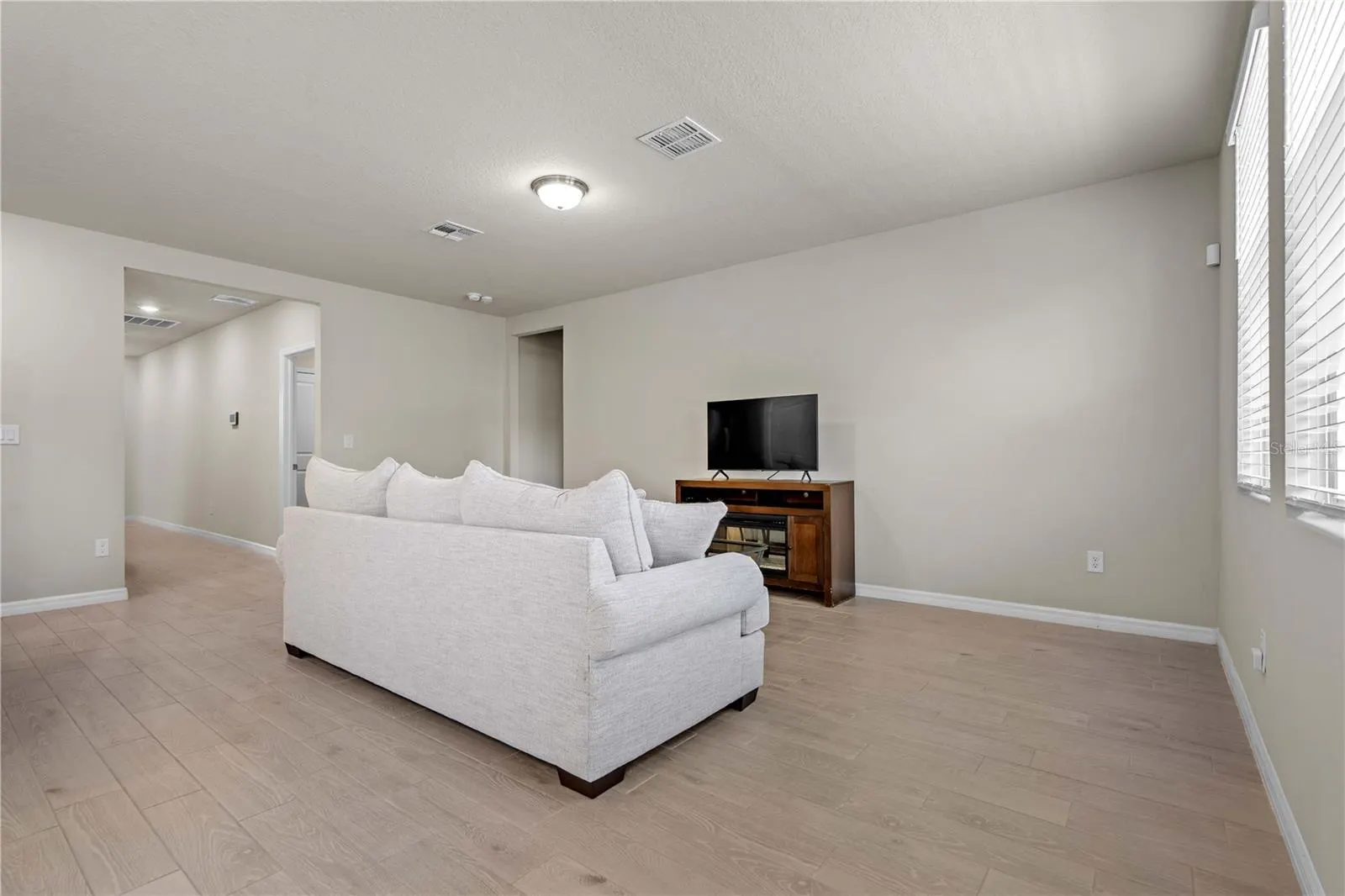 3087 FORREST PLUM CT