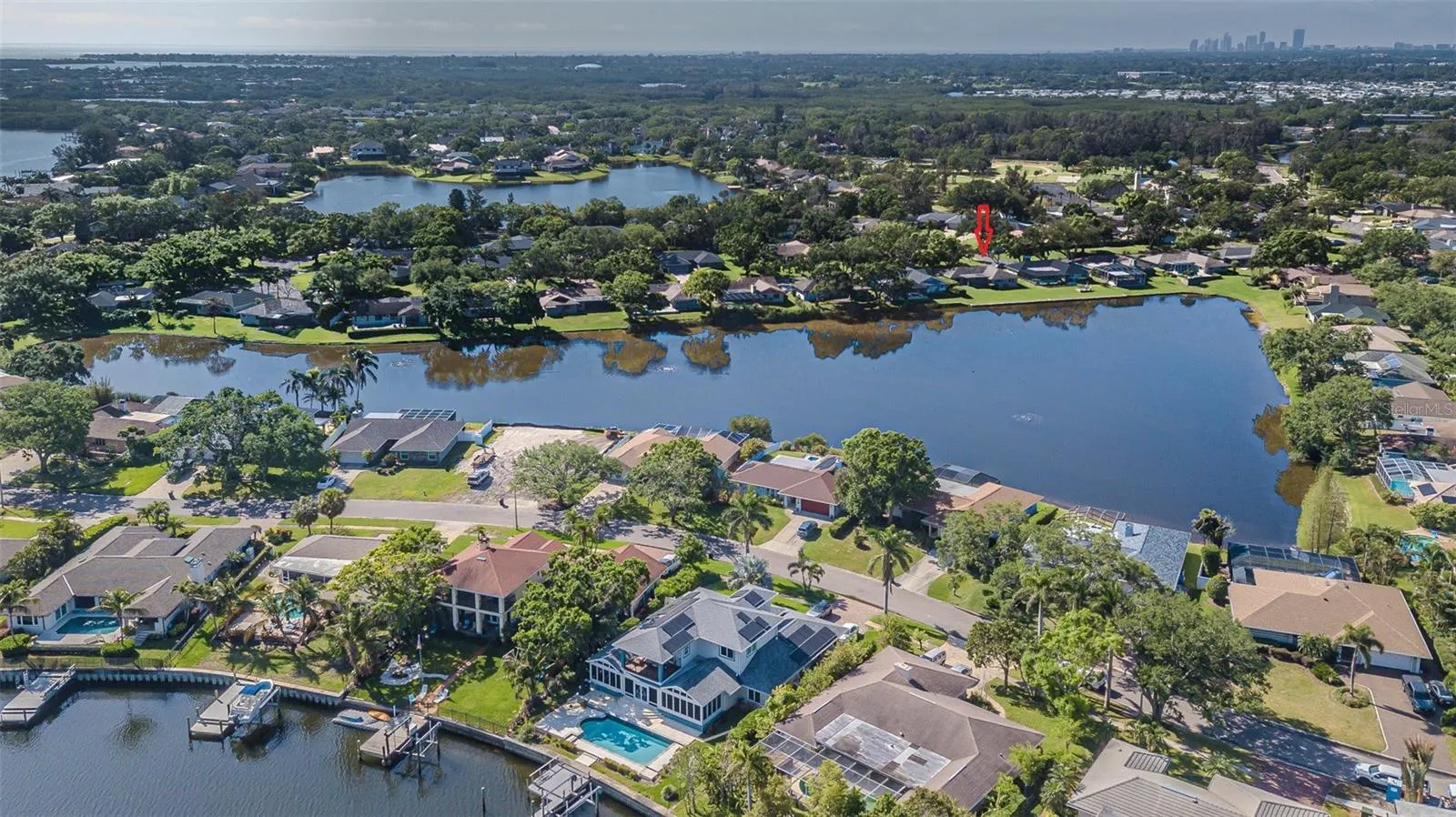 601 RIVIERA BAY DR NE