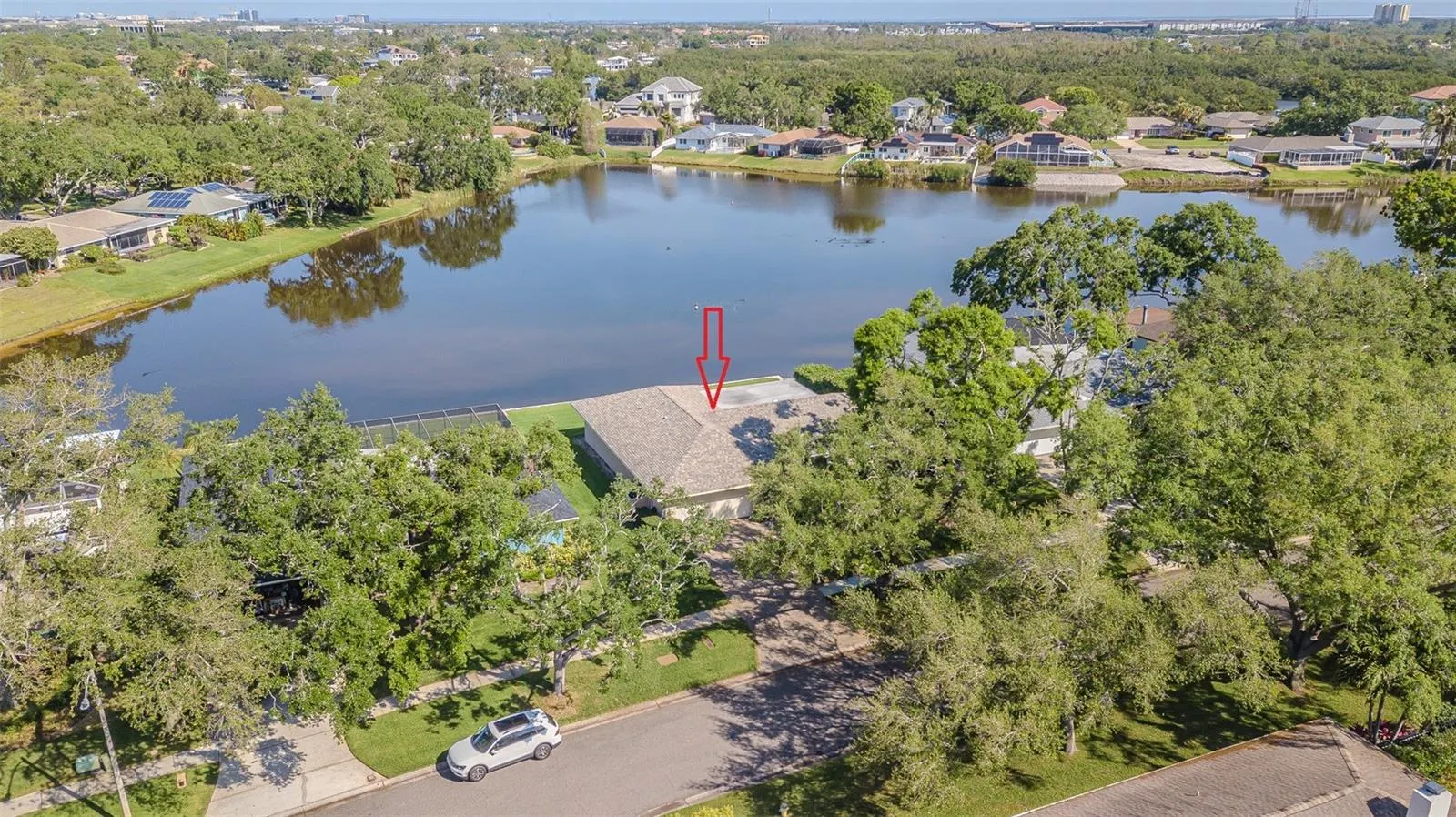 601 RIVIERA BAY DR NE