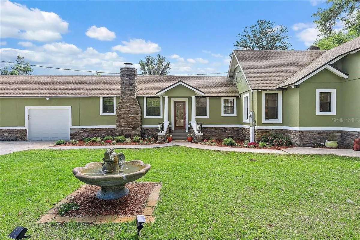 12025 N COUNTRY RD