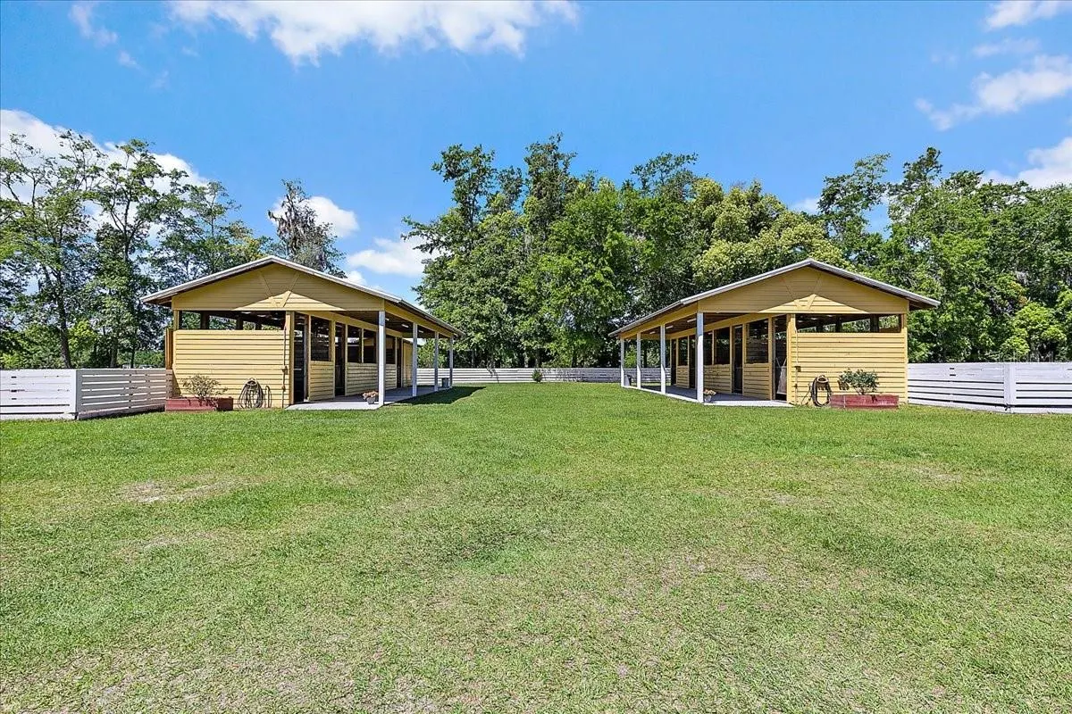 12025 N COUNTRY RD