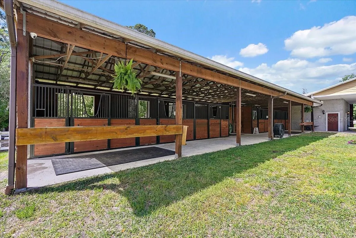 12025 N COUNTRY RD
