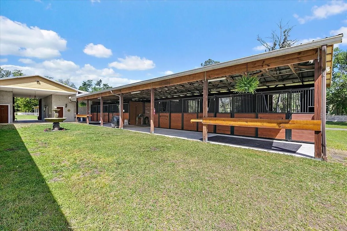 12025 N COUNTRY RD