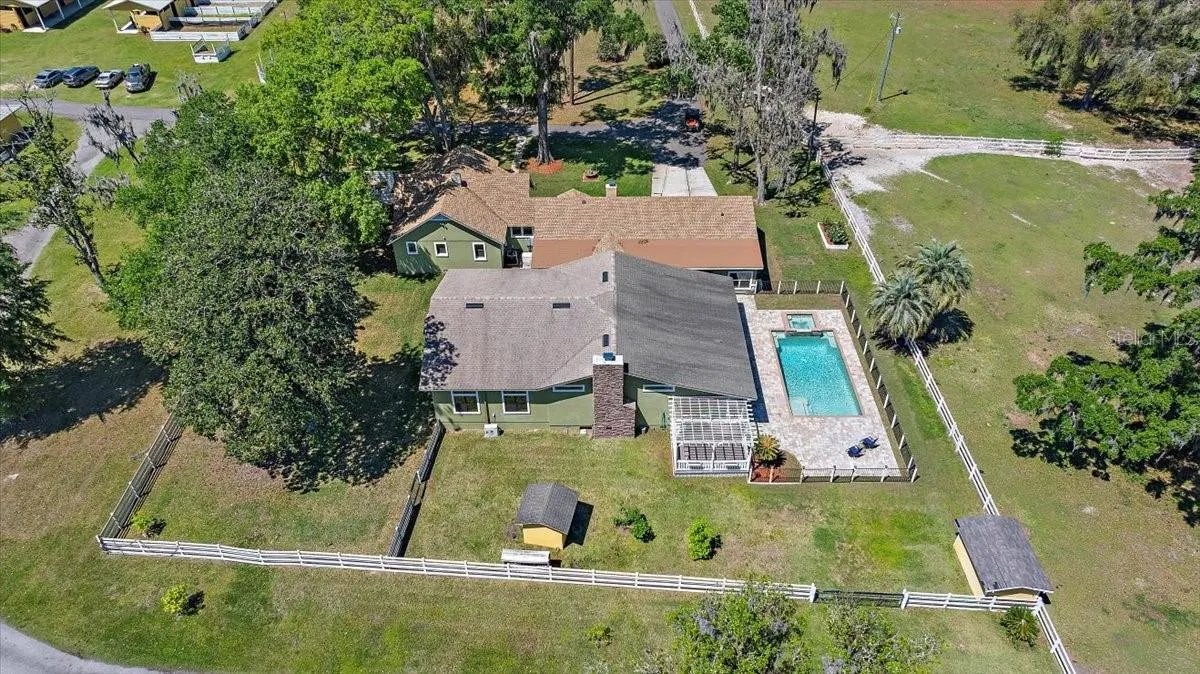 12025 N COUNTRY RD
