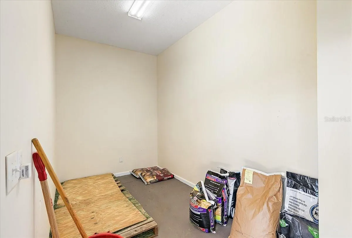 12025 N COUNTRY RD