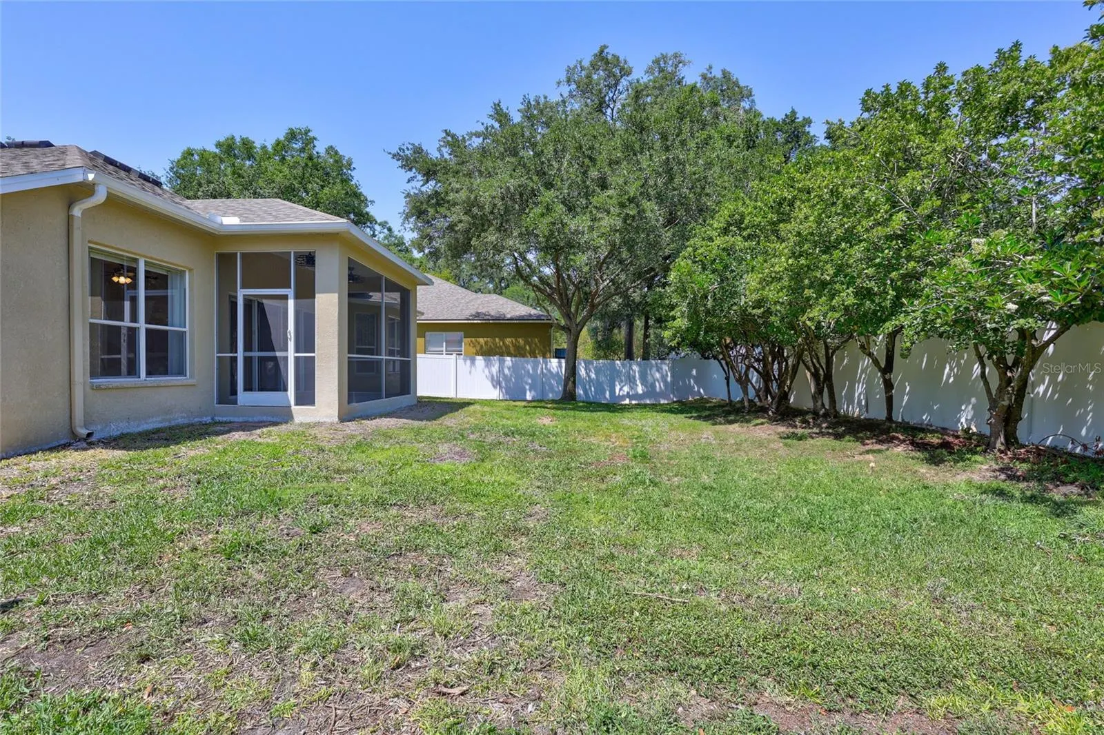 1518 ROLLING MEADOW DR