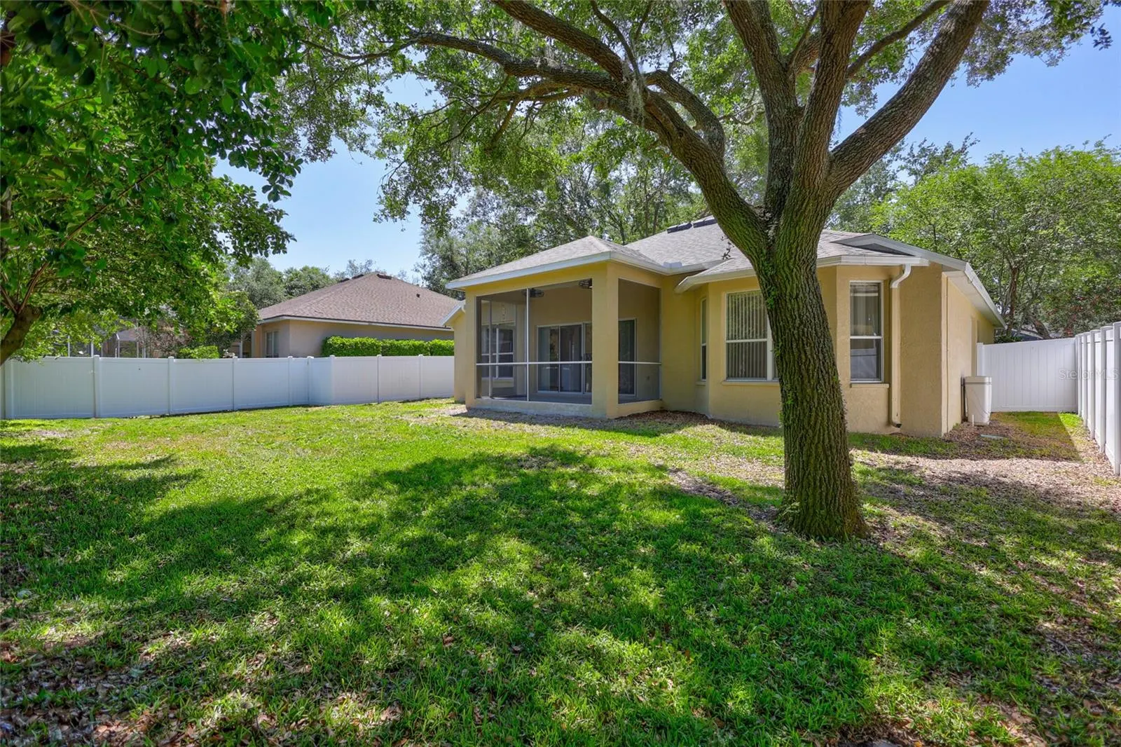 1518 ROLLING MEADOW DR