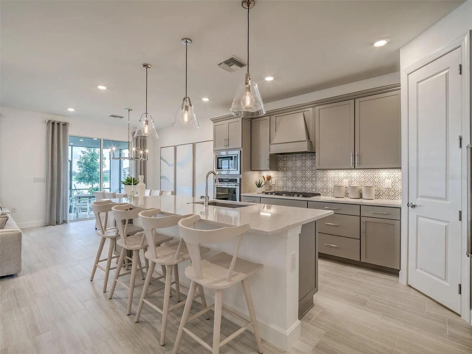 17130 MOONFLOWER DR