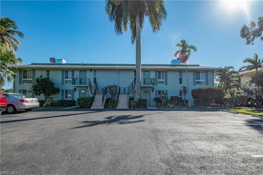 162 TERYL RD #2, #2