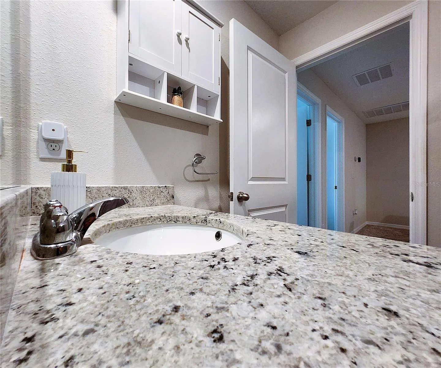 17015 CORAL KEY DR
