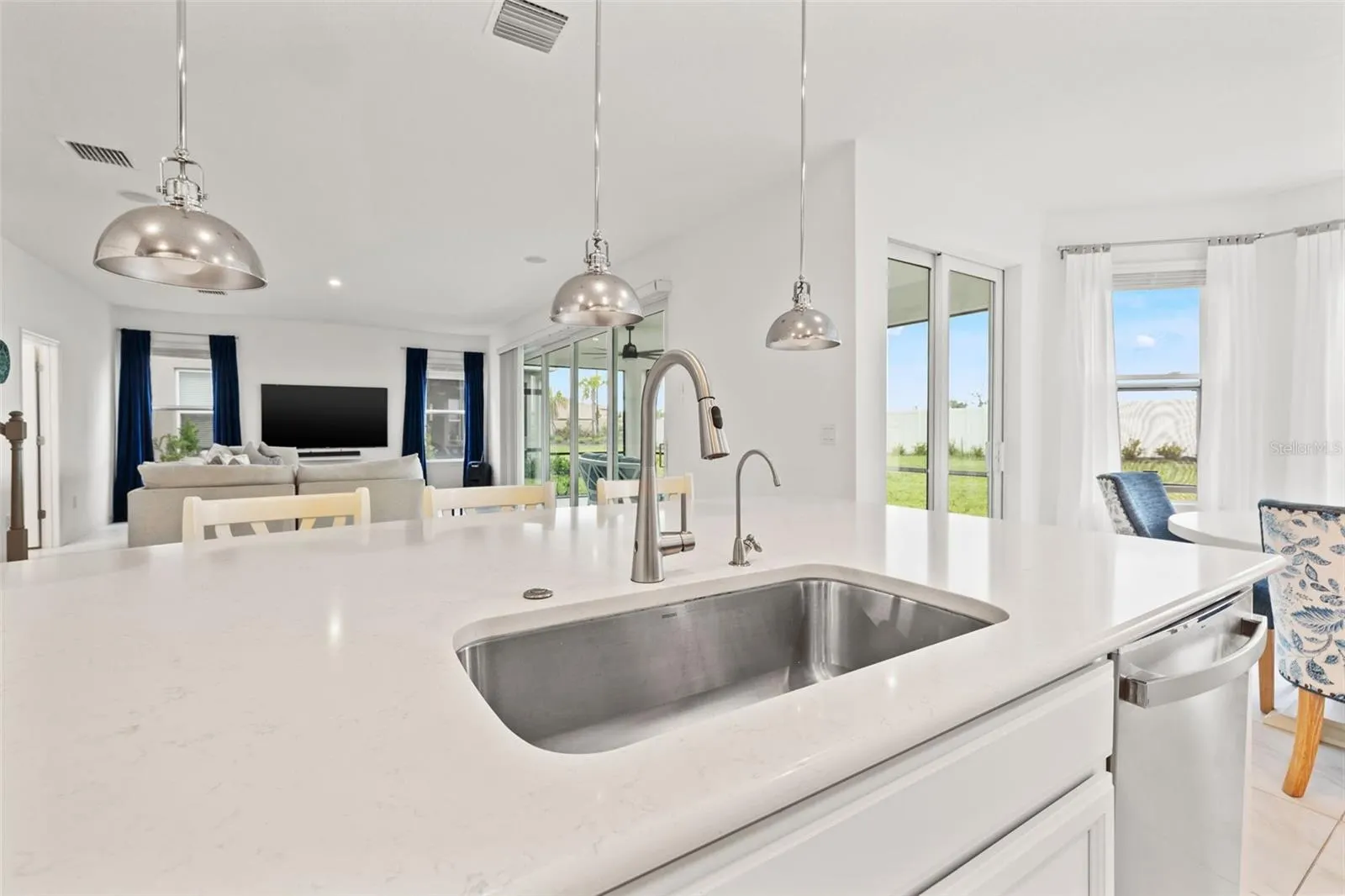 5810 FIELDMOOR CT