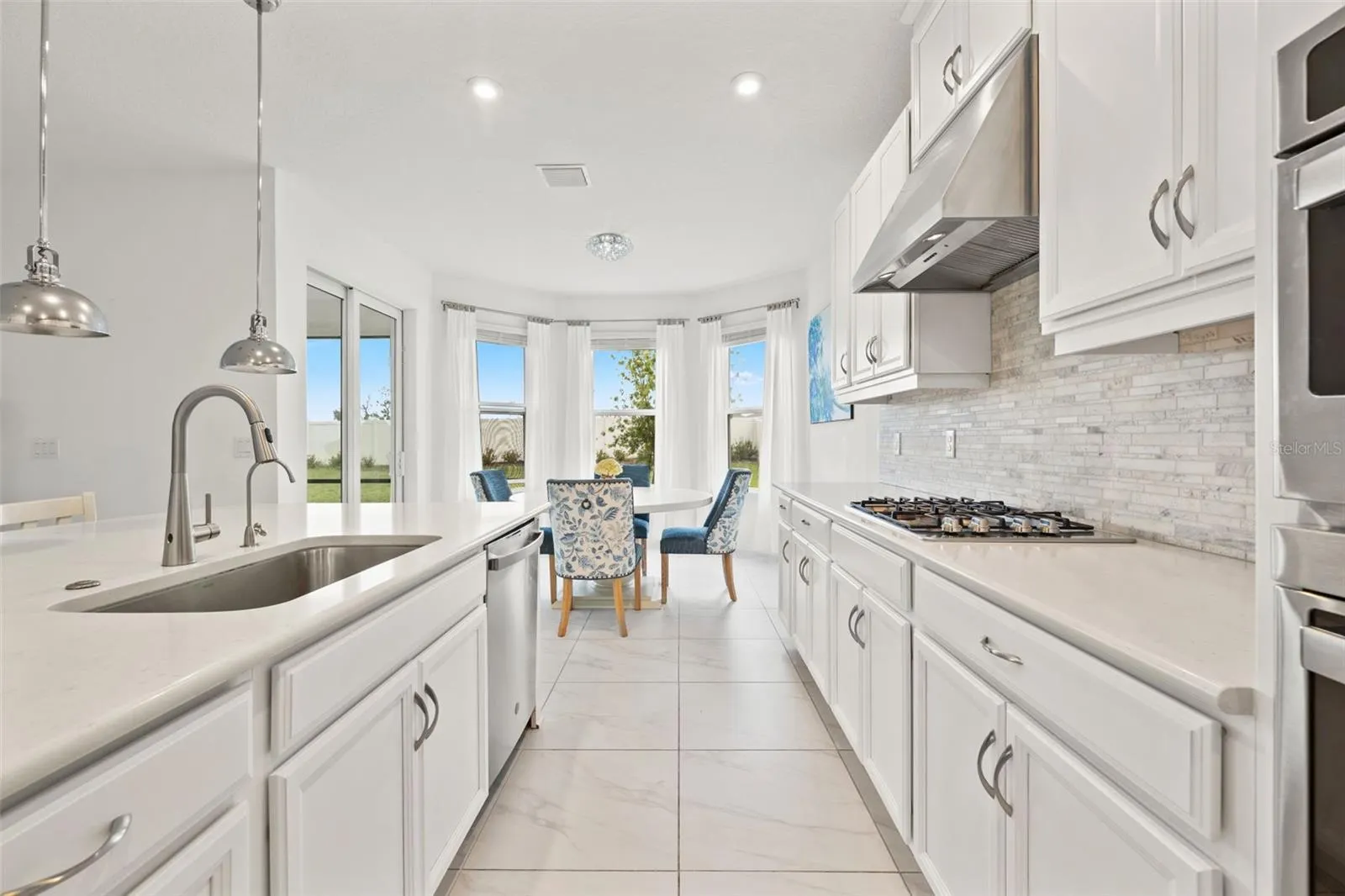 5810 FIELDMOOR CT