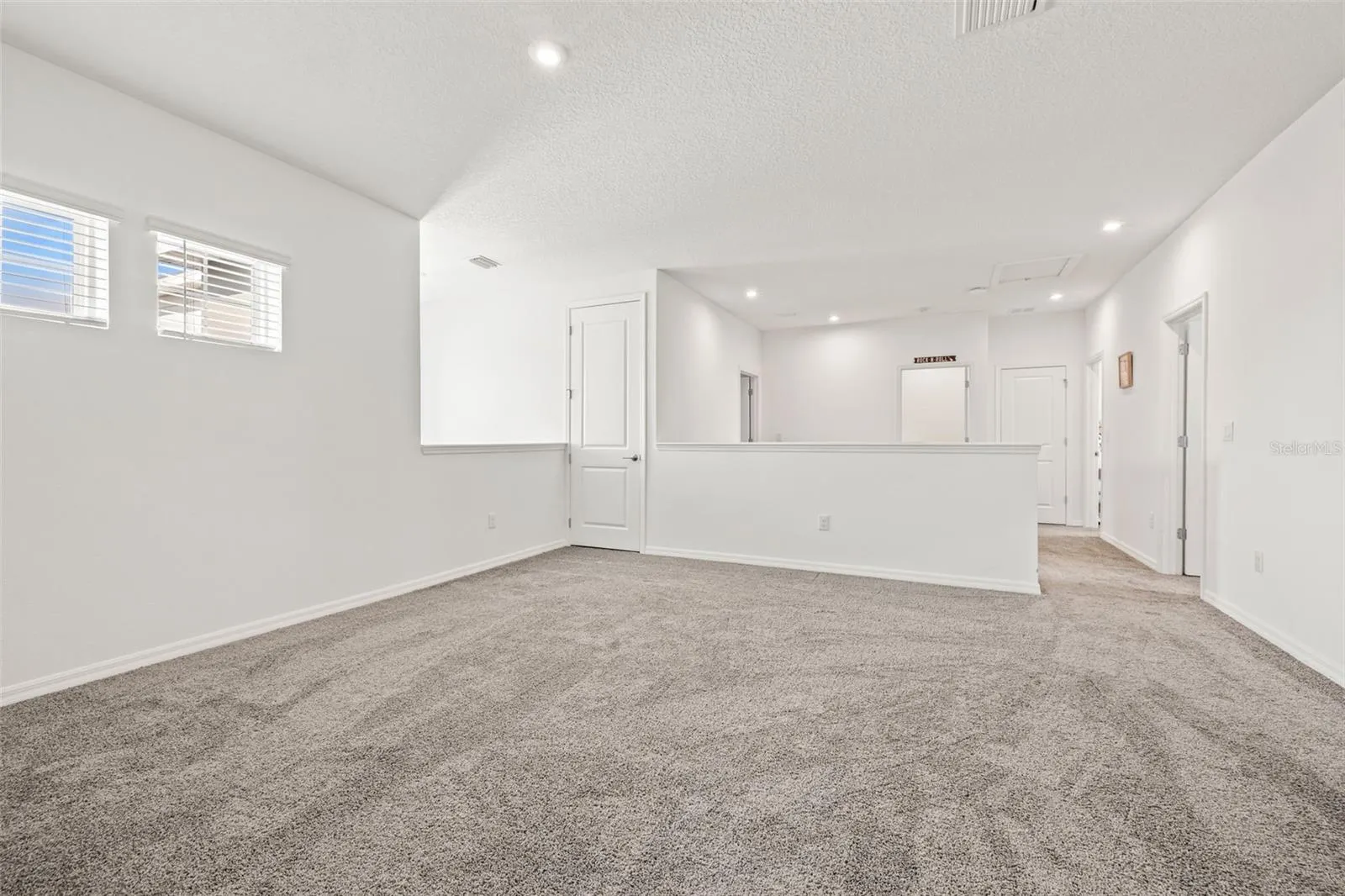 5810 FIELDMOOR CT