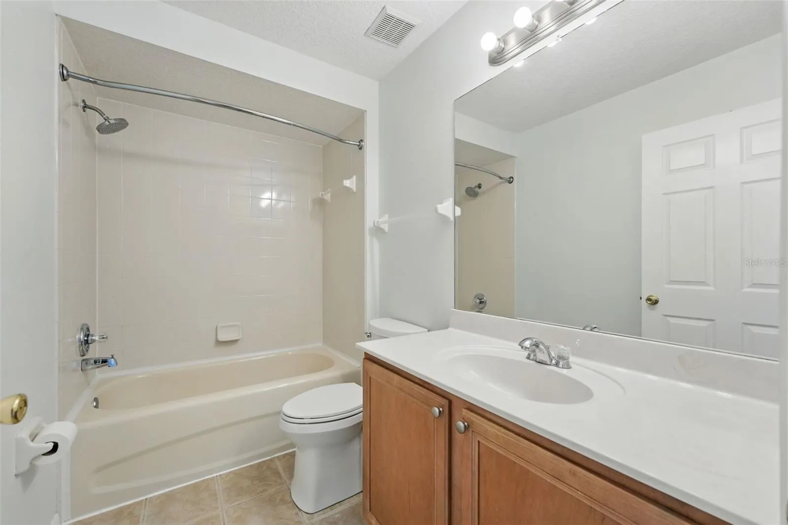 5233 LOS PALMA VISTA DR