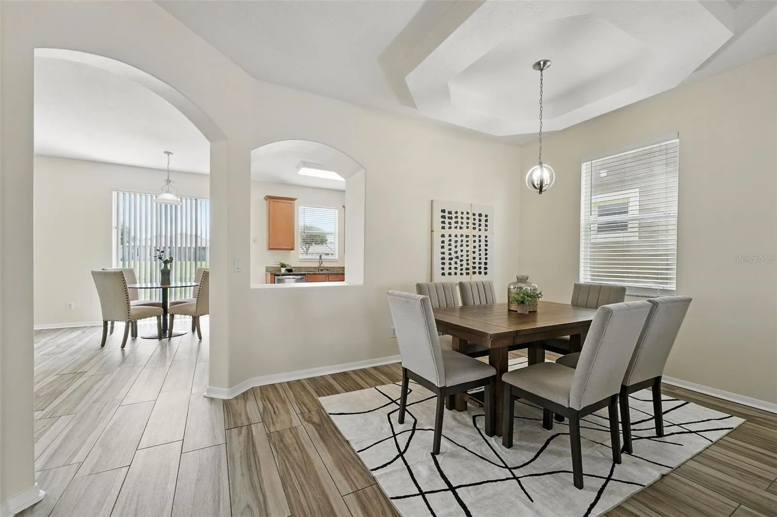 5233 LOS PALMA VISTA DR