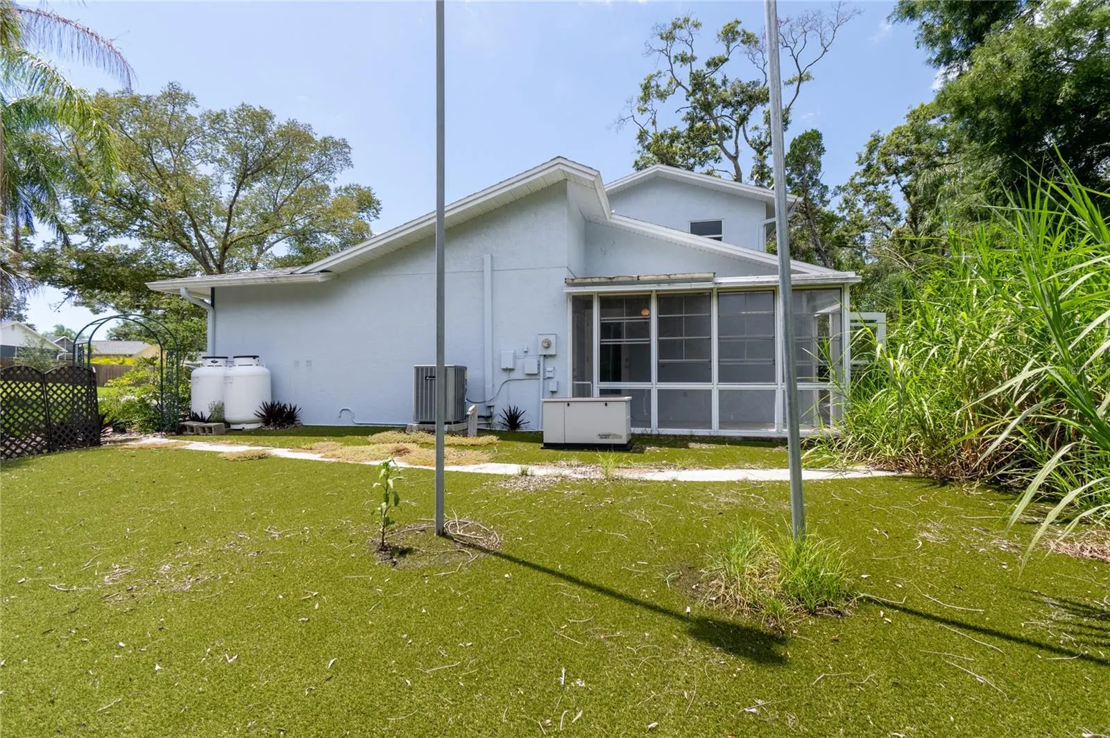 4127 MALLARD DR