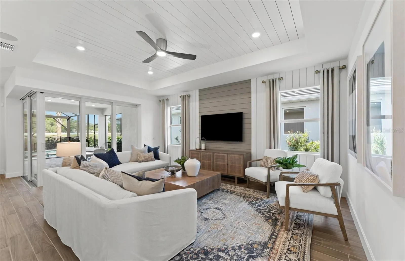 6999 MINNEOLA CT