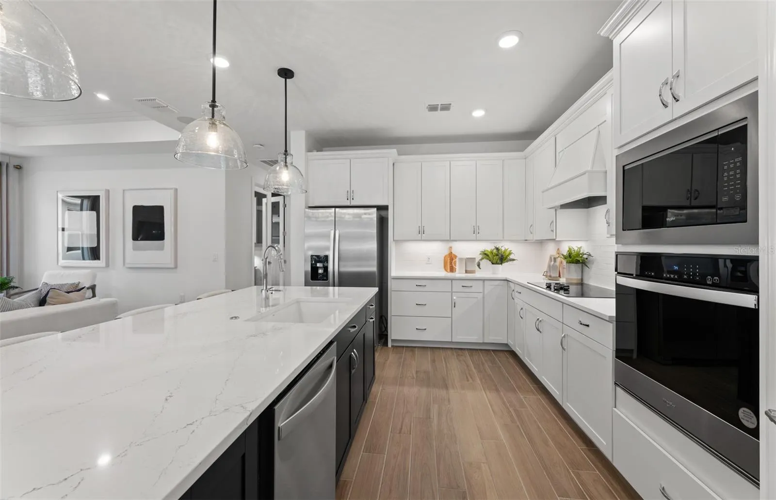 6999 MINNEOLA CT