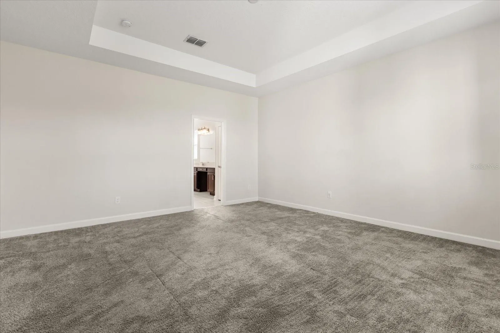 11046 LONGLEAF WOODS DR