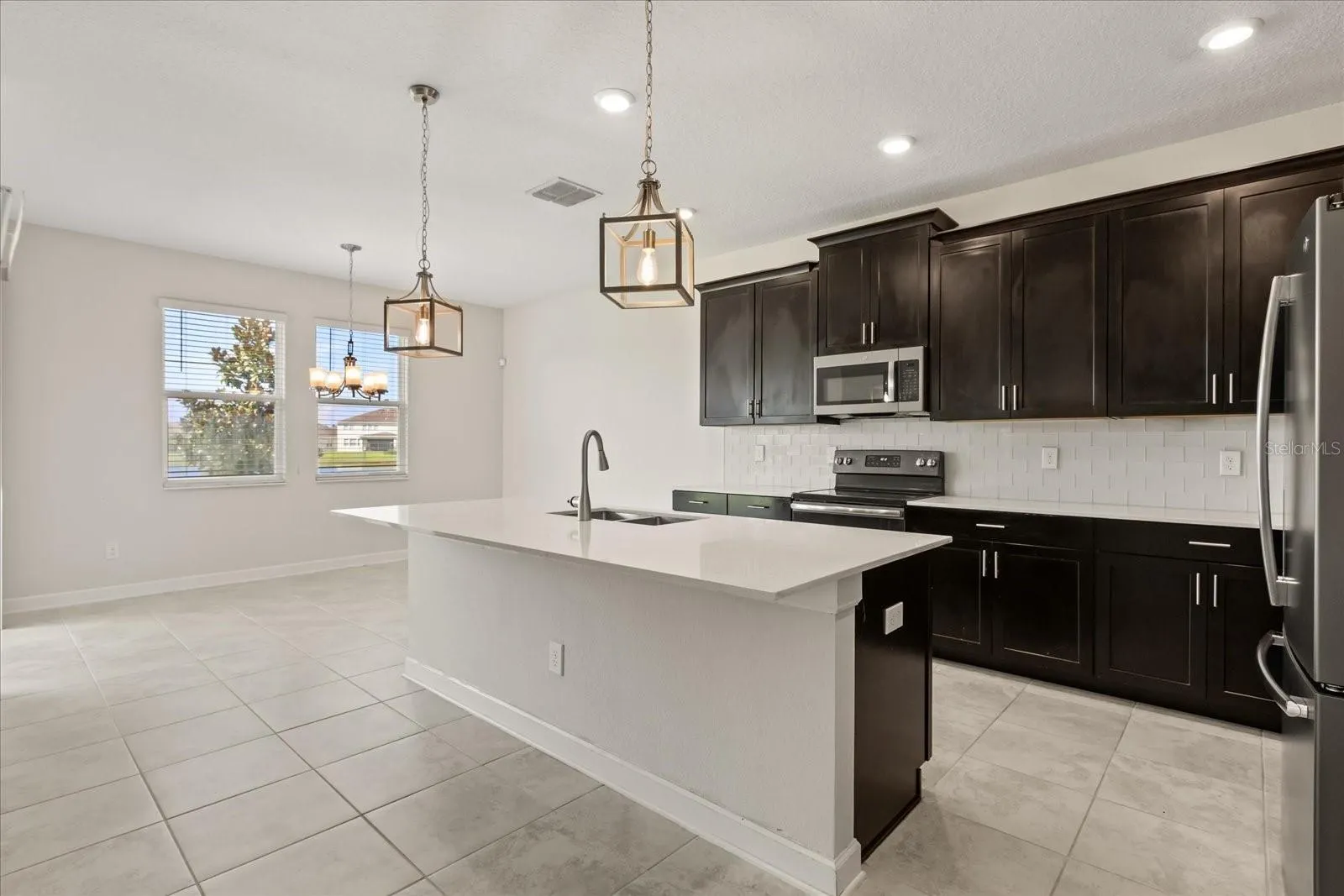 11046 LONGLEAF WOODS DR