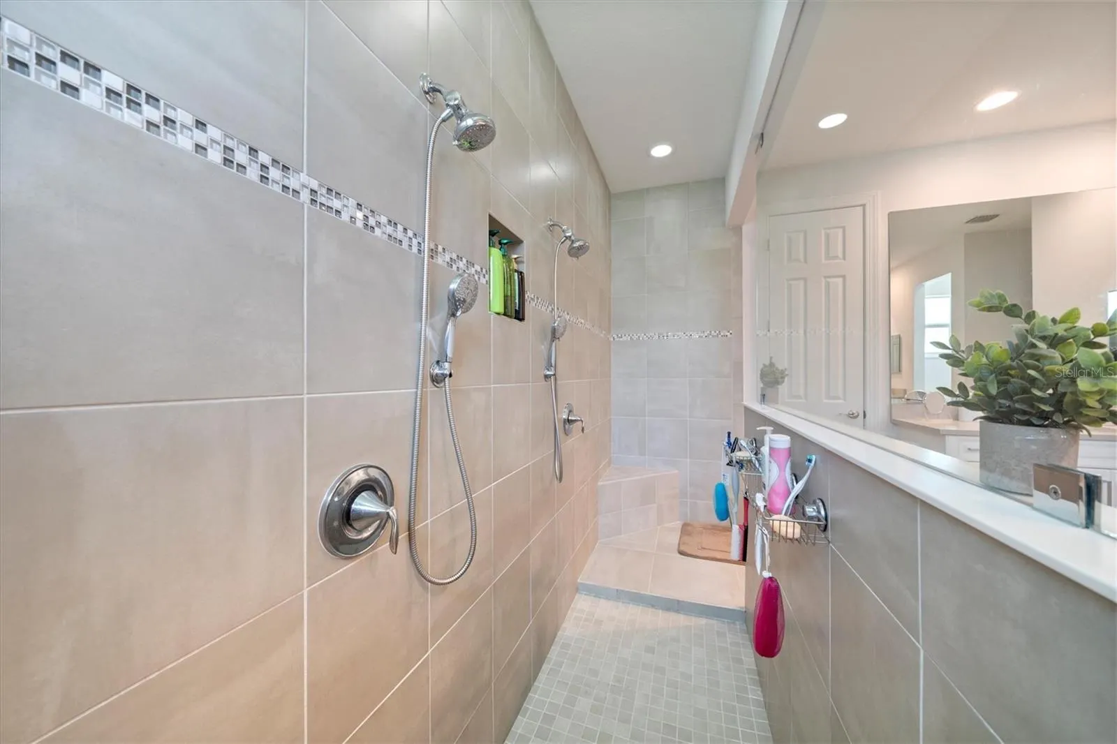 6047 SEQUOIA CIR