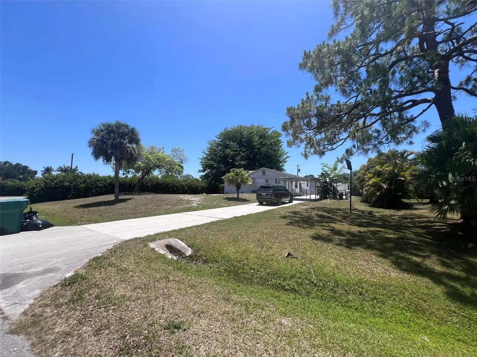 425 SOUTHWEST BLVD