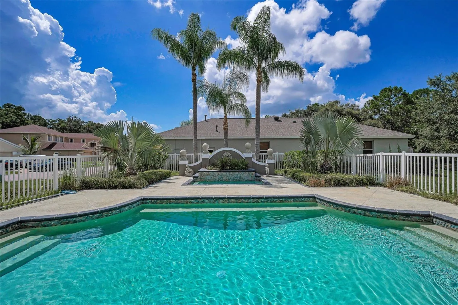 10530 CANARY ISLE DR