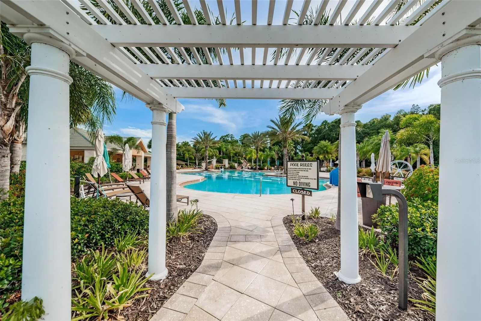 10530 CANARY ISLE DR