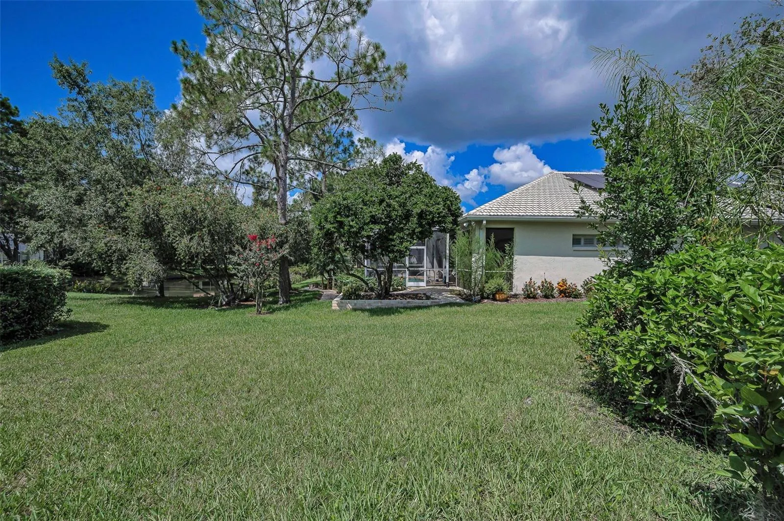 10530 CANARY ISLE DR