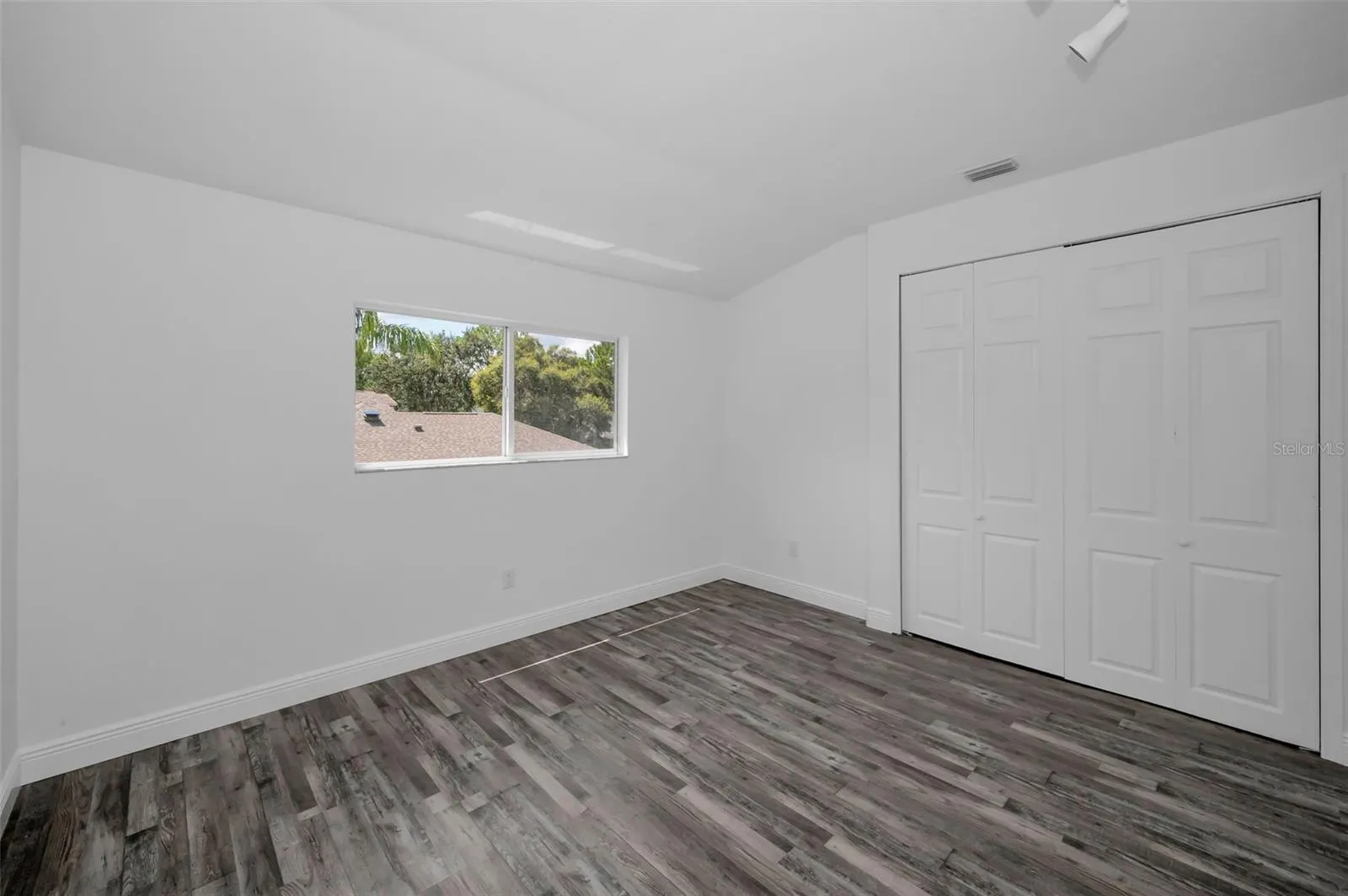 10530 CANARY ISLE DR