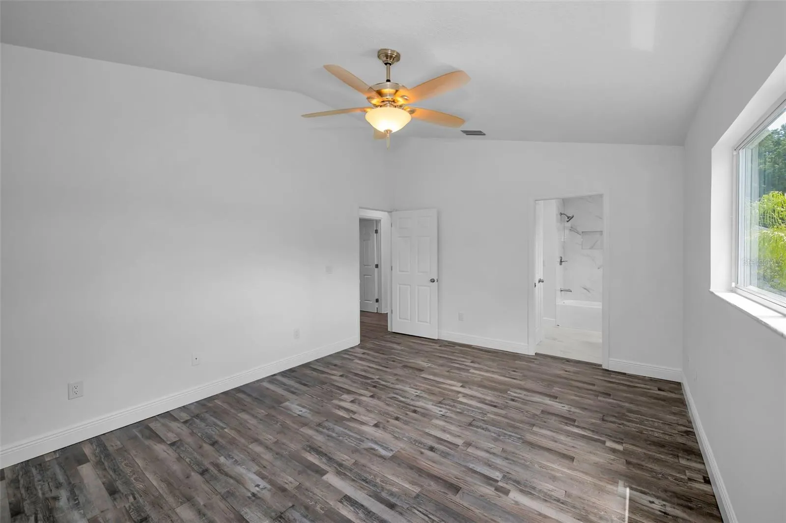 10530 CANARY ISLE DR