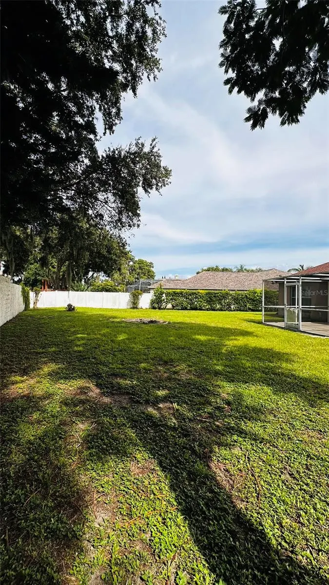 1412 WYNDHAM LAKES DR