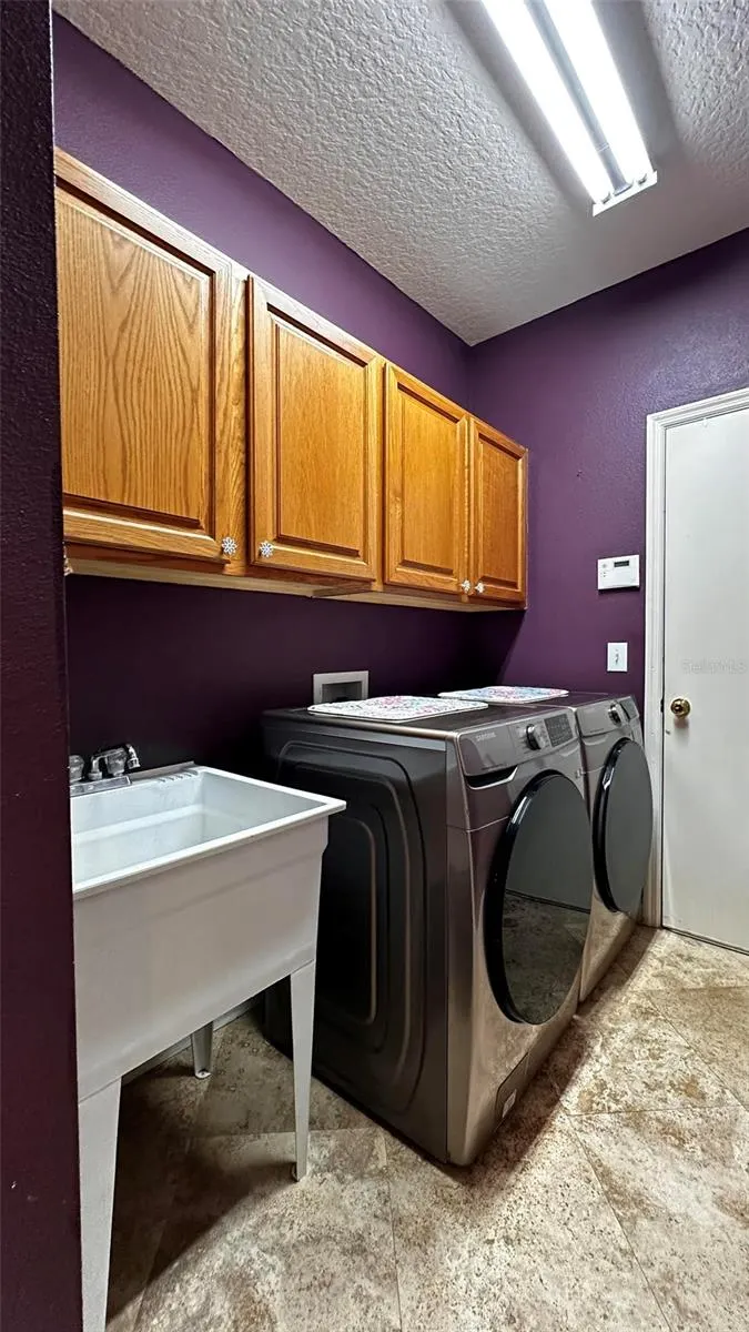 1412 WYNDHAM LAKES DR