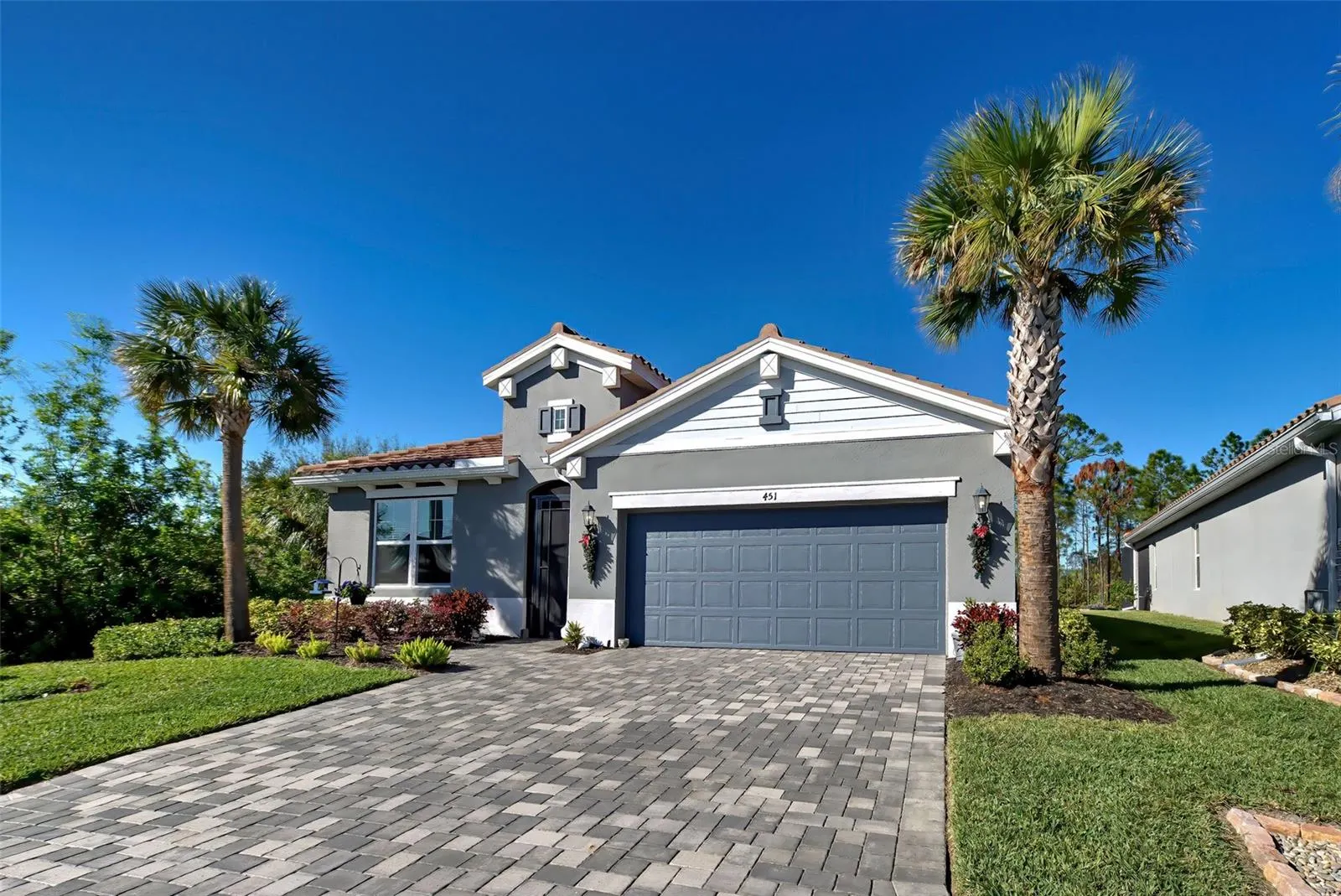 451 DAYLILY BLVD