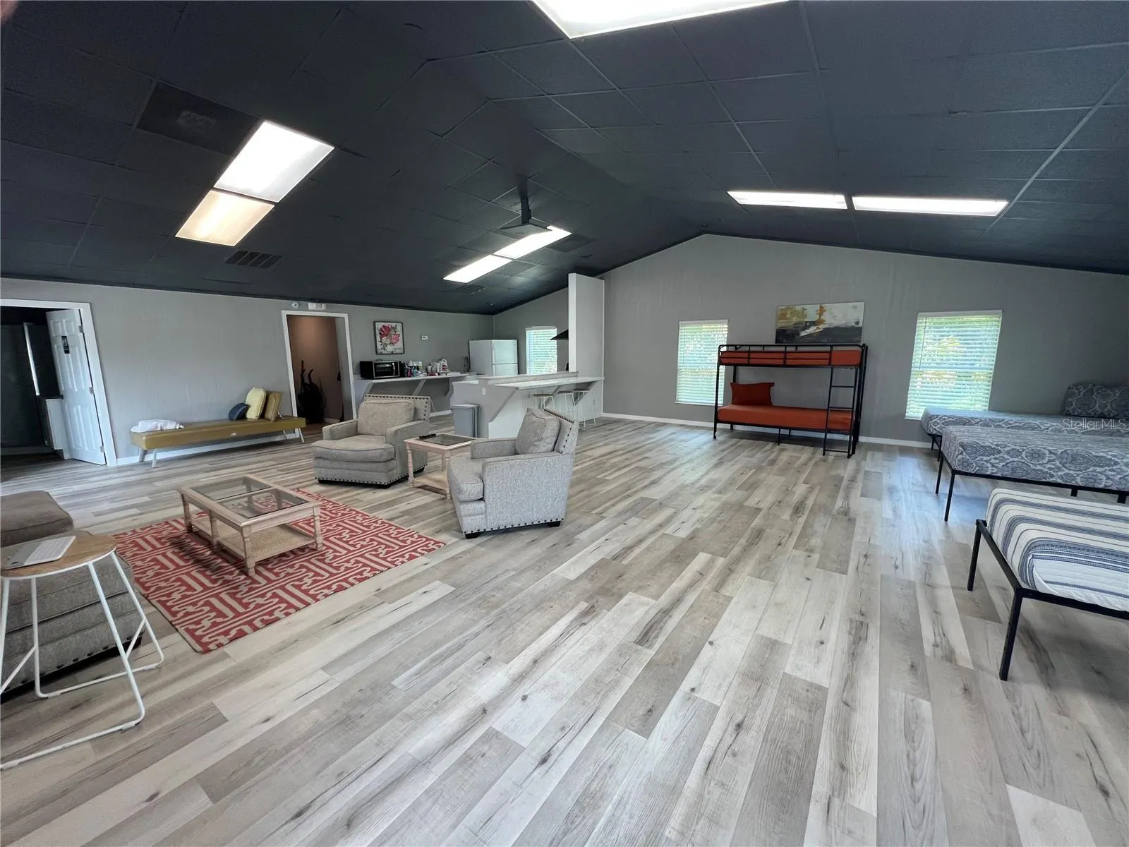8806 SW START CENTER ST