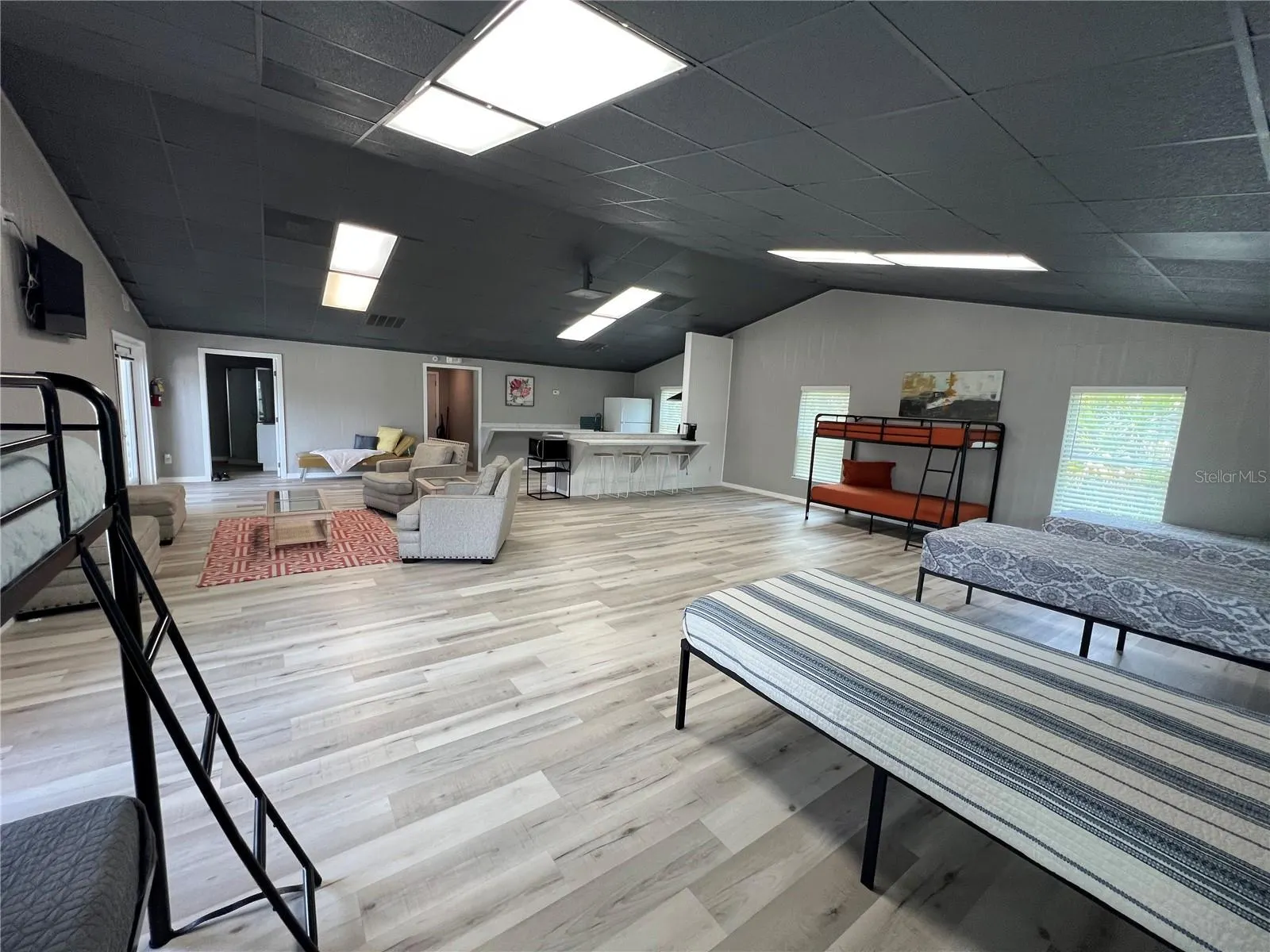 8806 SW START CENTER ST