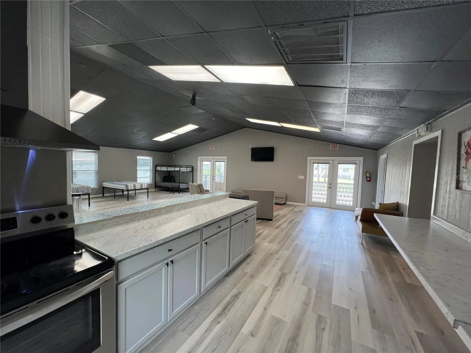 8806 SW START CENTER ST