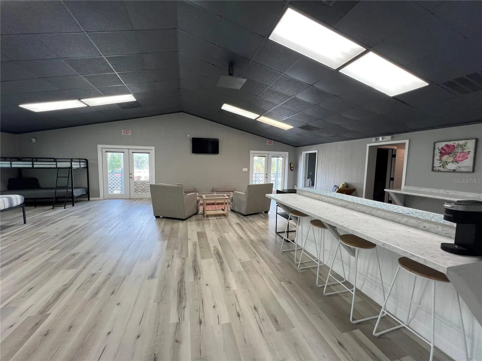 8806 SW START CENTER ST