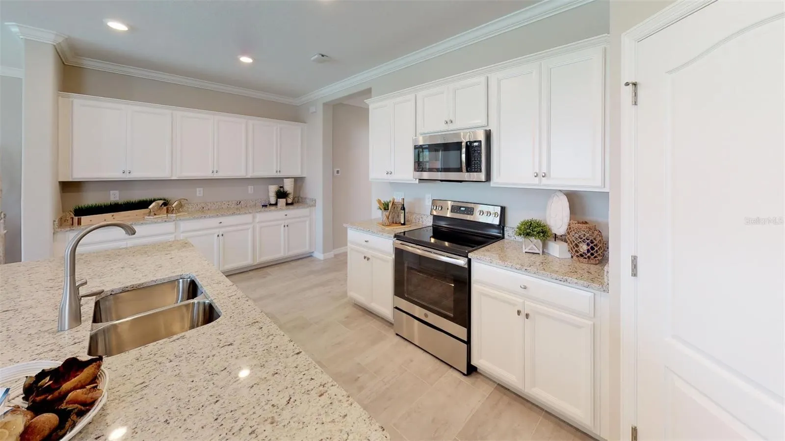 8080 SAINT KITTS CIR