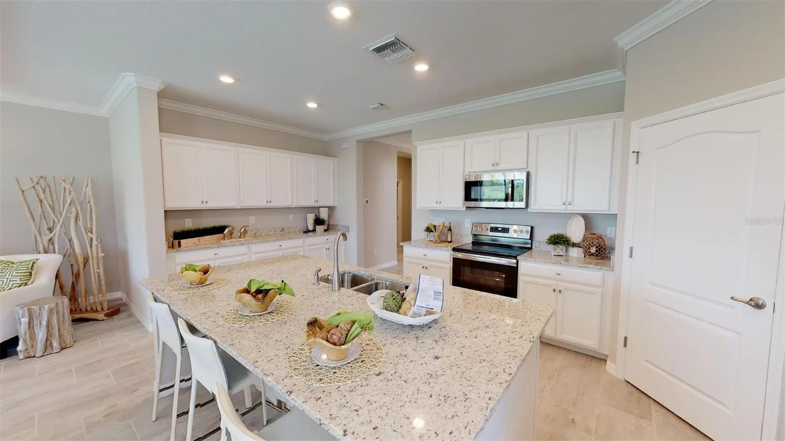 8080 SAINT KITTS CIR