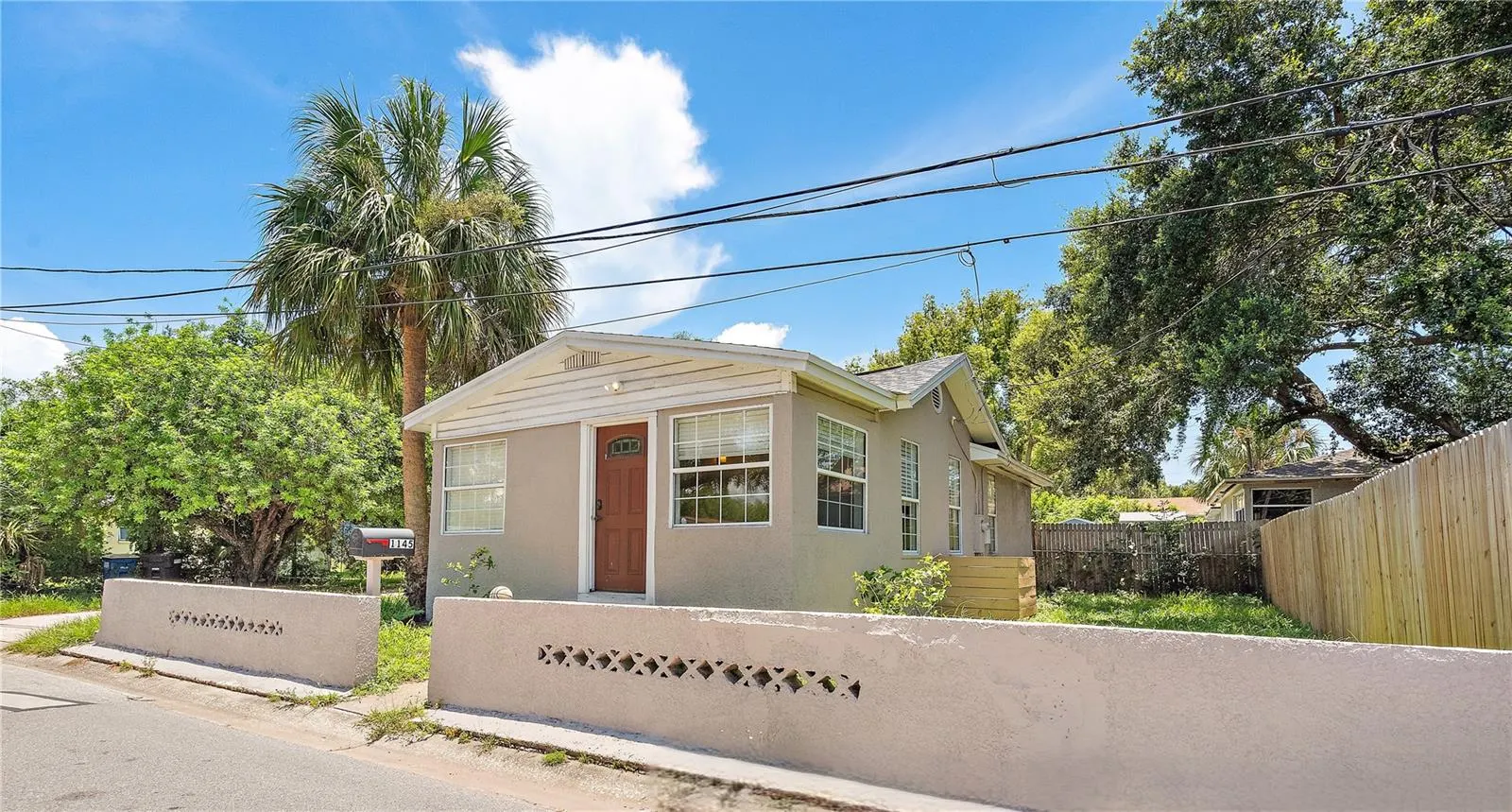 1145 PALM BLUFF ST