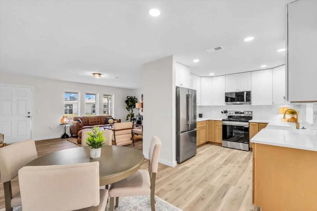 162 CIRCLEWOOD DR #C2-7, #C2-7