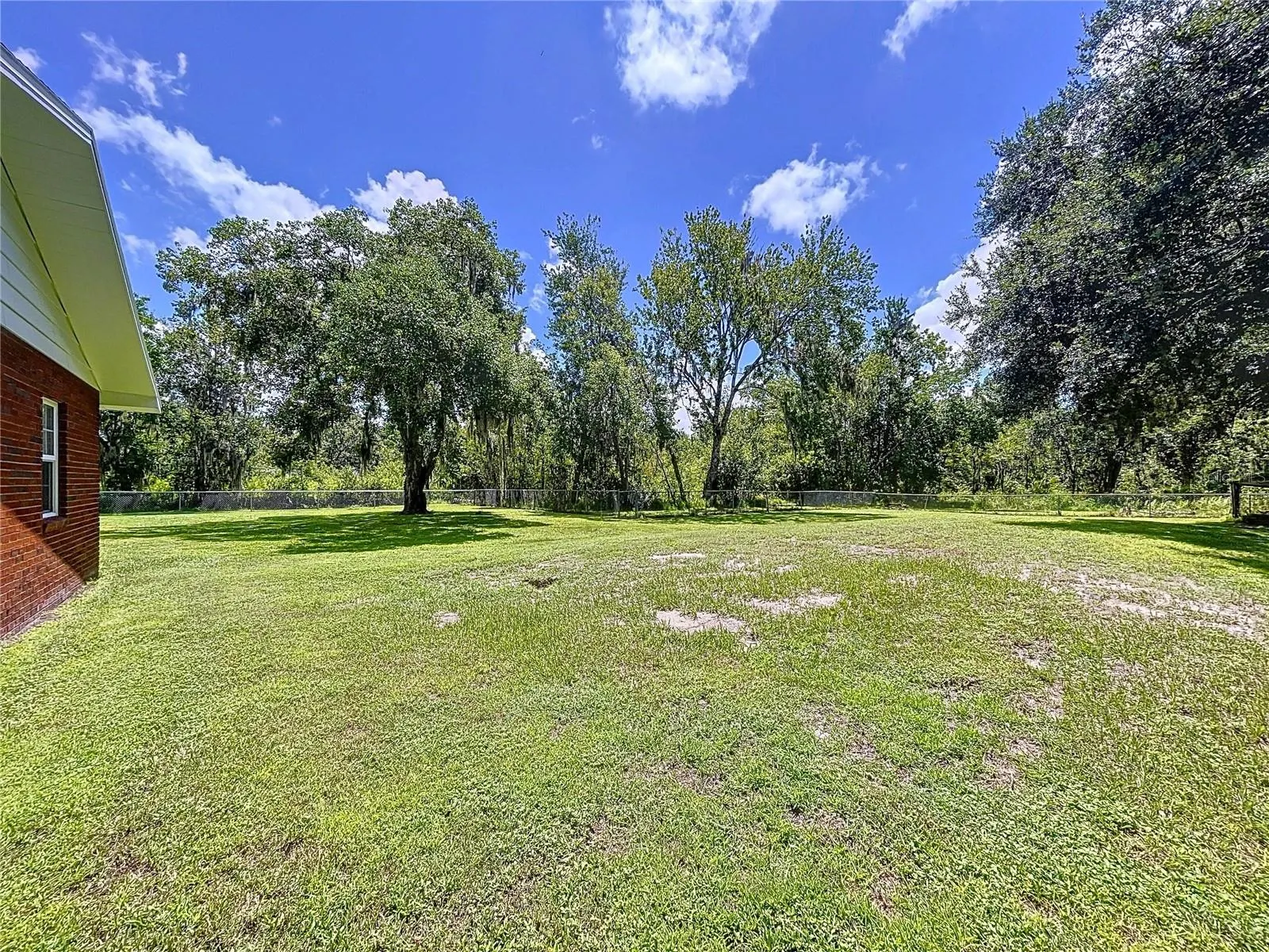 1405 KNIGHTS GRIFFIN RD