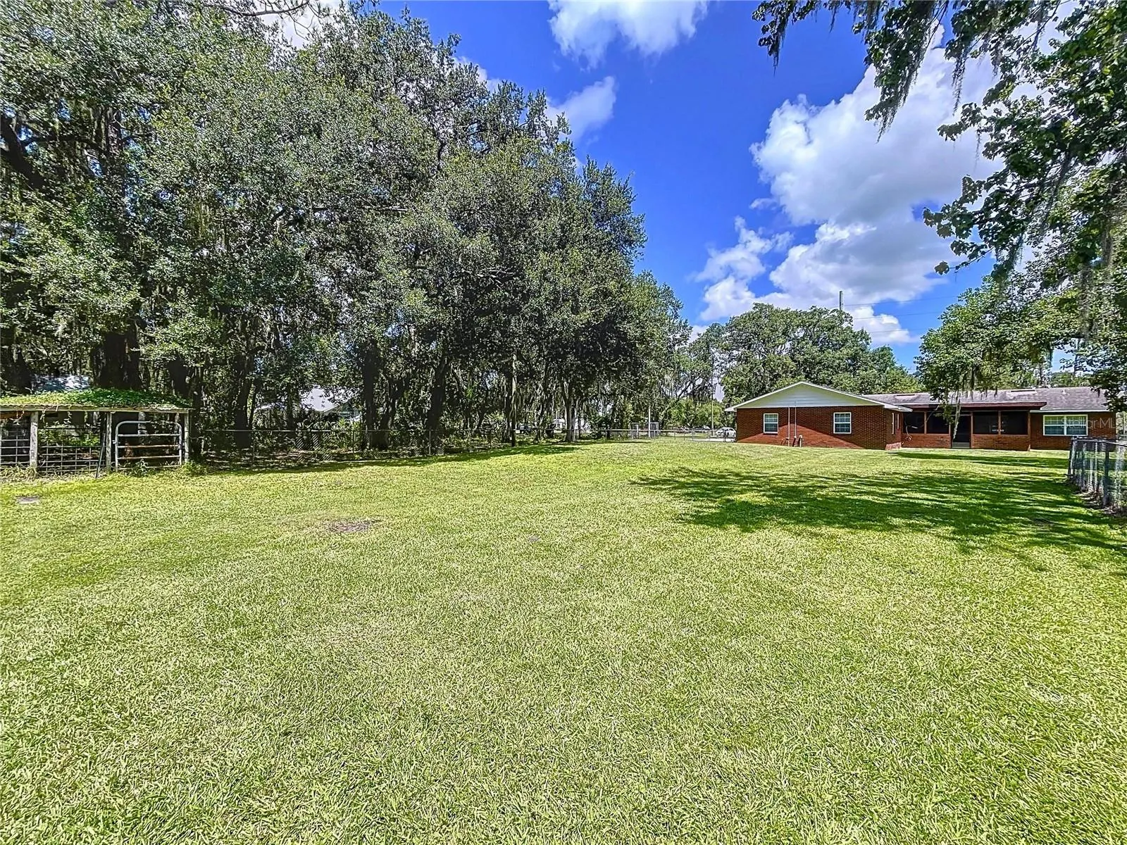 1405 KNIGHTS GRIFFIN RD