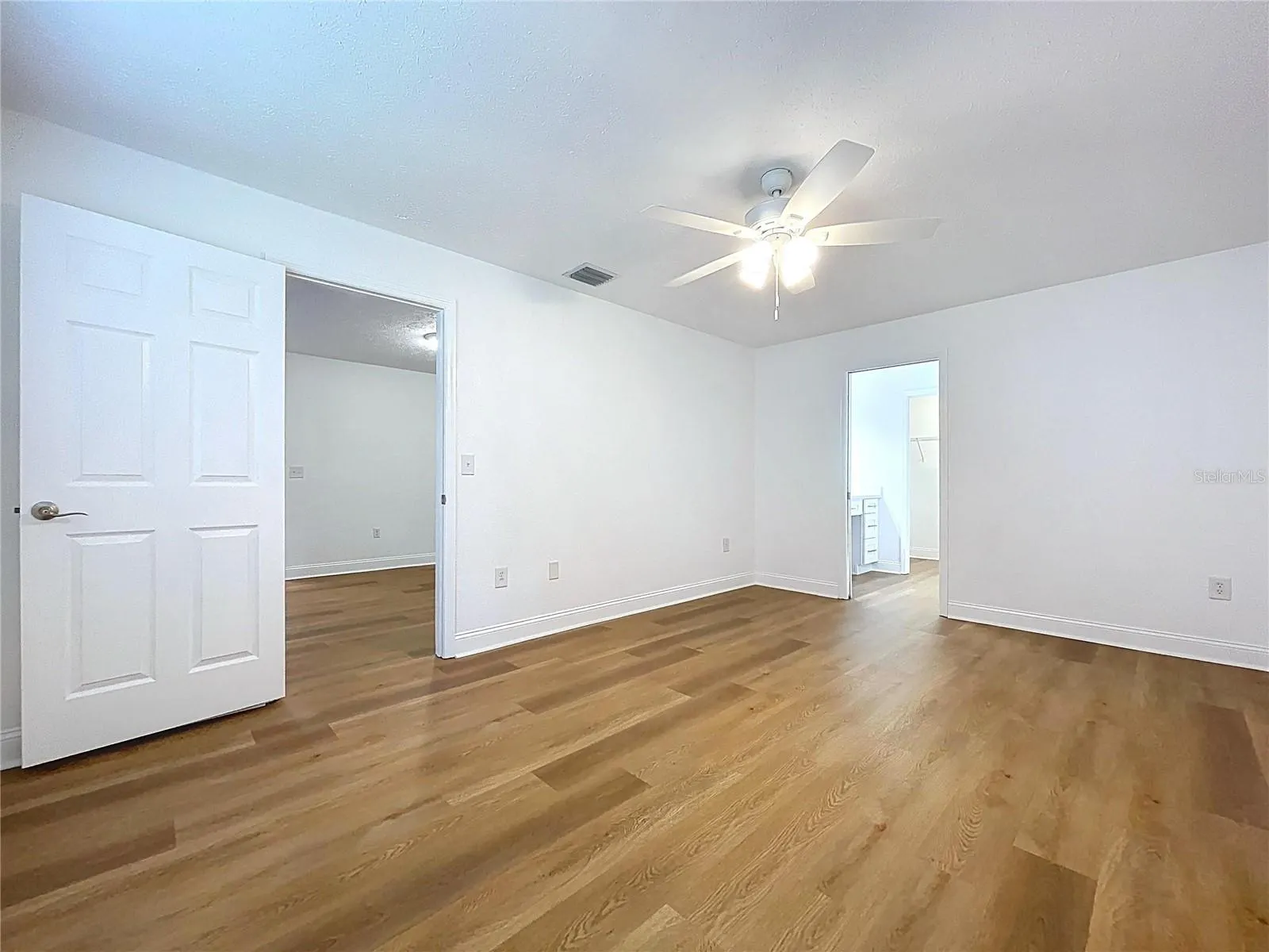 1405 KNIGHTS GRIFFIN RD