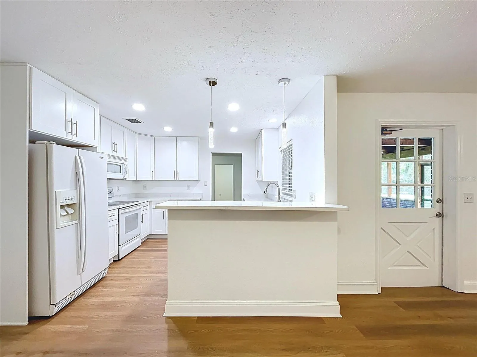 1405 KNIGHTS GRIFFIN RD